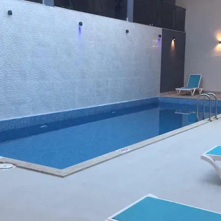 Luxury Κουσάντασι